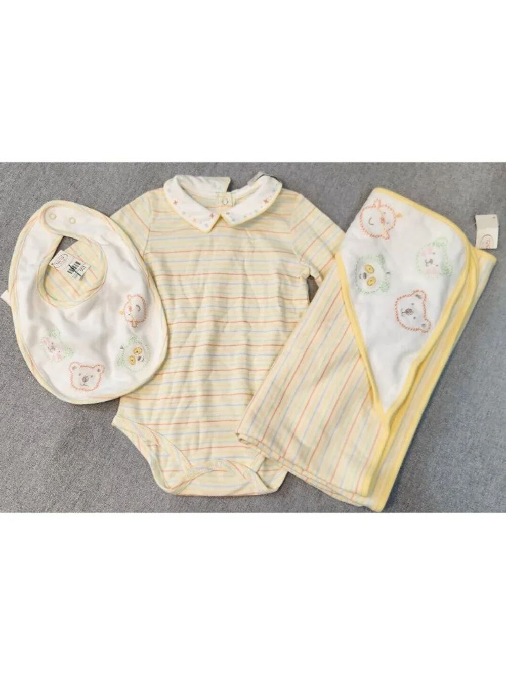 Talbots Kids 9M 3 PC Set Long Sleeve Snap Back Baby Bib Blanket One Piece NEW